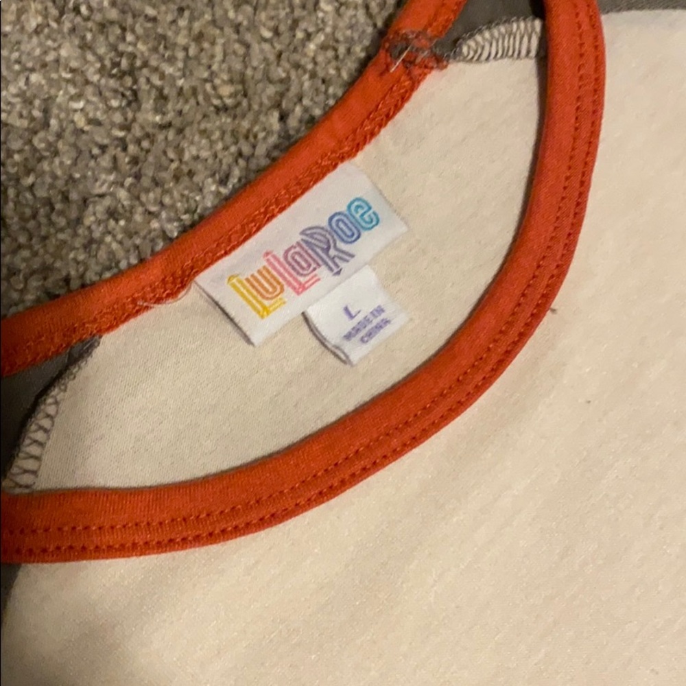 Lularoe Randy Tee - Picture 2 of 3